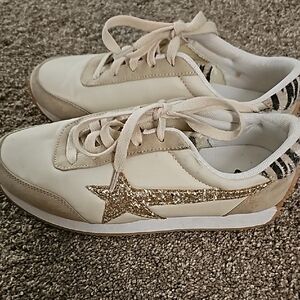 Very G Boutique Sneakers